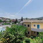 Sunflower Apartments & Studios