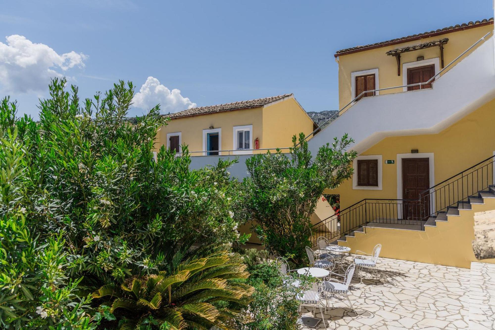 Sunflower & Hotel de apartamente Kassiopi